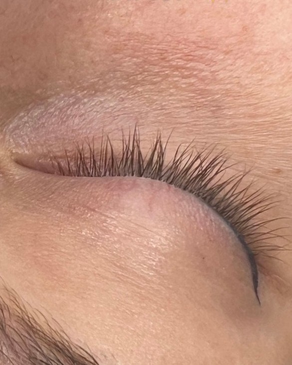 Wimpern nach der Behandlung bei LashZone SBG